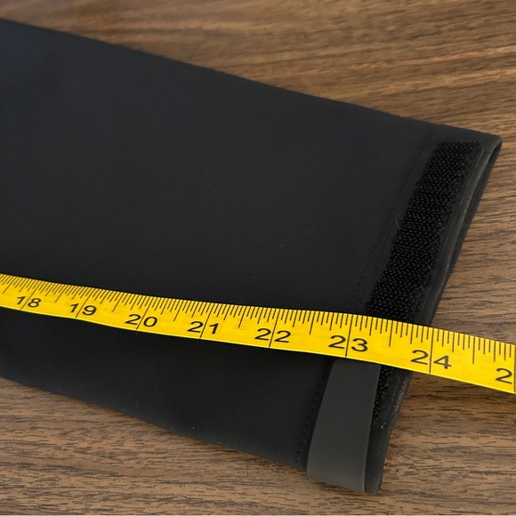 NWT The North Face Men's Performance Jacket in Black *Company Logo* - Picture 9 of 9